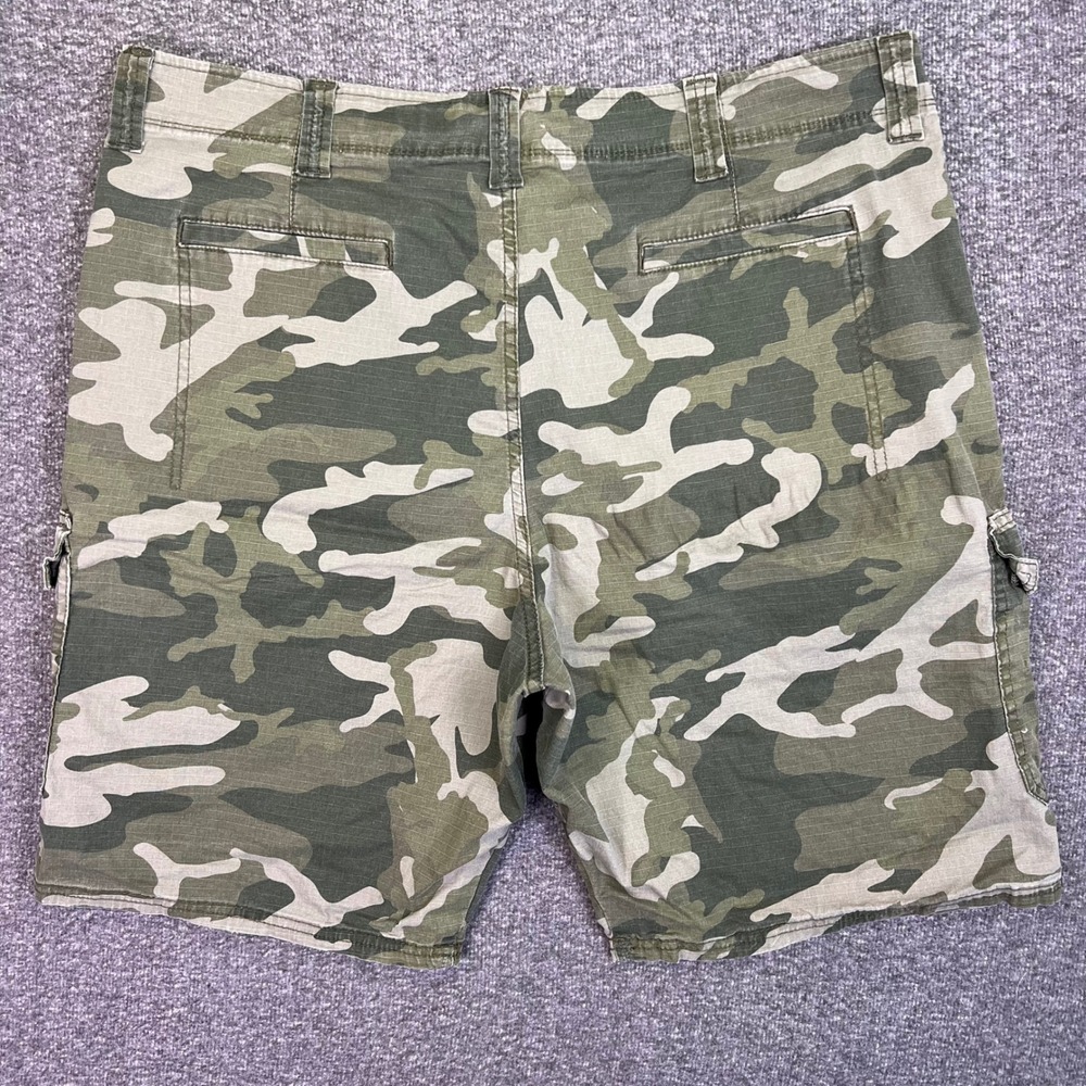 Wrangler Shorts Mens 40 Green Cargo Camo Relaxed Casual Ripstop Stretch 39x8.5 - Picture 10 of 11